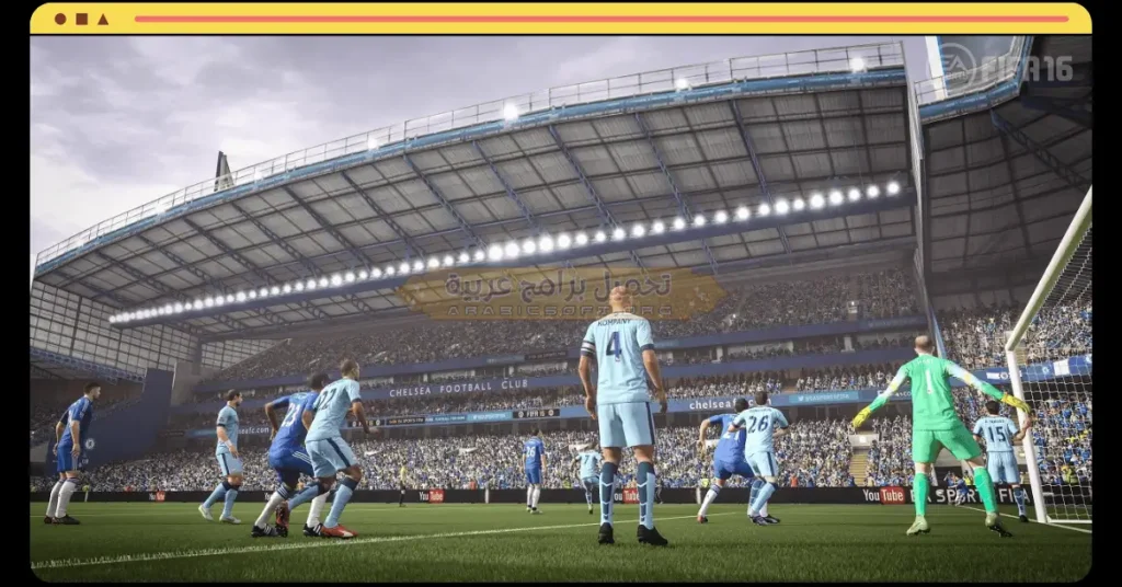 تُظهر هذه الصورة أن اللاعبين يخططون معه للعب في الشوط الثاني.